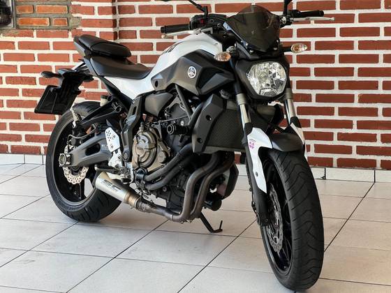 YAMAHA MT-07 ABS YAMAHA MT-07 ABS
